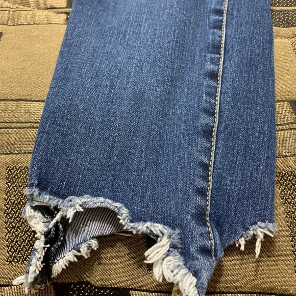 Aritzia Denim - Jeans